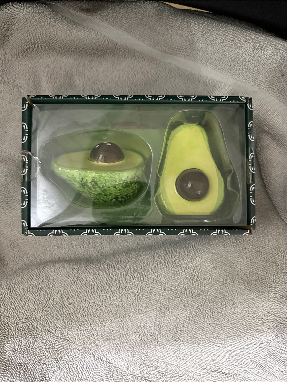Avocado Salt and Pepper Shaker Set - Green